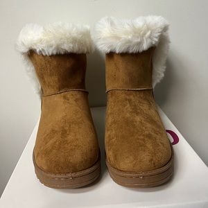 So Paulina Chesnut winter boots